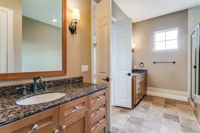 1132 Hemingway Lane, Irving, TX 75063 - Photo 21