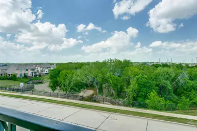 1132 Hemingway Lane, Irving, TX 75063 - Photo 37