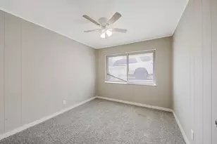 717 NW 14th St, Grand Prairie, TX 75050 - Photo 13