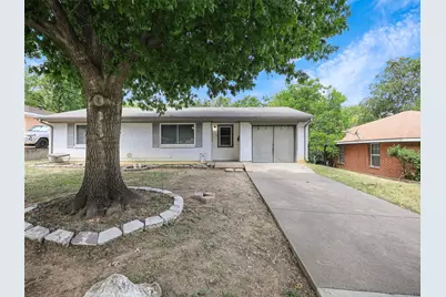 717 NW 14th Street, Grand Prairie, TX 75050 - Photo 1