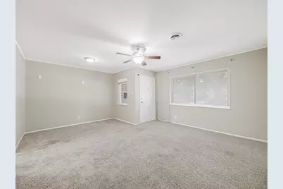 717 NW 14th Street, Grand Prairie, TX 75050 - Photo 9
