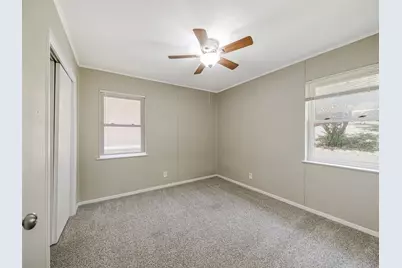 717 NW 14th Street, Grand Prairie, TX 75050 - Photo 15