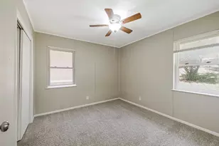 717 NW 14th St, Grand Prairie, TX 75050 - Photo 15