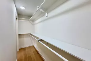 9920 Greenfield Dr, Dallas, TX 75238 - Photo 25