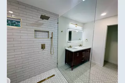 9920 Greenfield Drive, Dallas, TX 75238 - Photo 17