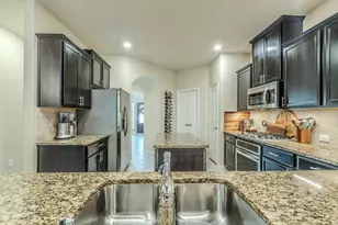 10036 Long Branch Dr, McKinney, TX 75071 - Photo 13