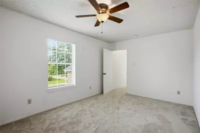 2060 Briarcliff Road, Lewisville, TX 75067 - Photo 23