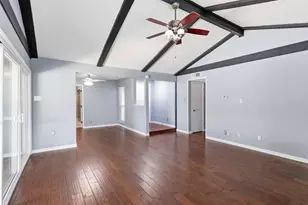1014 Mountview Ct, Carrollton, TX 75006 - Photo 9