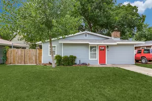 512 Bluebonnet Dr, Hurst, TX 76053 - Photo 1