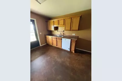 160 Bell Street, Blossom, TX 75416 - Photo 9