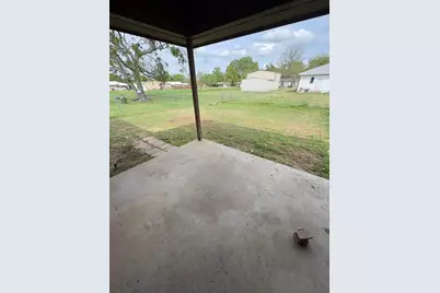 160 Bell Street, Blossom, TX 75416 - Photo 15