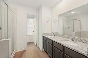 5569 Willamette Dr, Fort Worth, TX 76119 - Photo 15