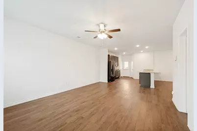 5569 Willamette Drive, Fort Worth, TX 76119 - Photo 5