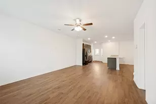 5569 Willamette Dr, Fort Worth, TX 76119 - Photo 5