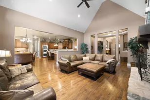 905 Cipriani Dr, Frisco, TX 75036 - Photo 7
