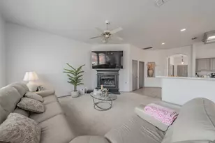 4820 Thames Dr, Grand Prairie, TX 75052 - Photo 3