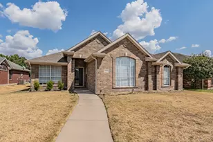 4820 Thames Dr, Grand Prairie, TX 75052 - Photo 1