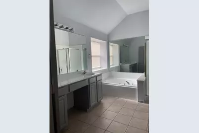 4820 Thames Drive, Grand Prairie, TX 75052 - Photo 13