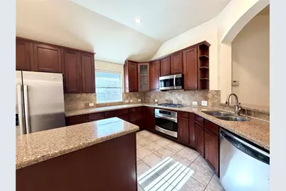9404 Caliente Drive, McKinney, TX 75072 - Photo 5