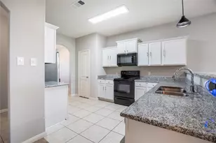 6001 Royal Gorge Dr, Fort Worth, TX 76179 - Photo 5