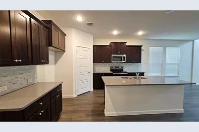 1215 Stagecoach Trail, Justin, TX 76247 - Photo 5