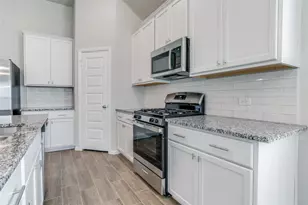 13140 Mizell Ln, Providence Village, TX 76227 - Photo 9