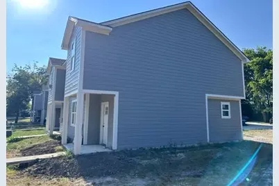533-535 E Ball Street, Tom Bean, TX 75489 - Photo 5