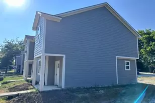 533-535 E Ball St, Tom Bean, TX 75489 - Photo 5