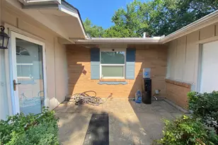 2711 Olympia Dr, Arlington, TX 76013 - Photo 3