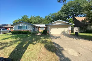 2711 Olympia Dr, Arlington, TX 76013 - Photo 1