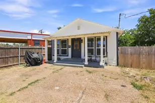 298 7th St, Honey Grove, TX 75446 - Photo 1