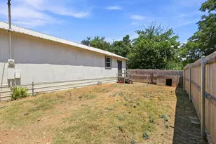 298 7th St, Honey Grove, TX 75446 - Photo 23