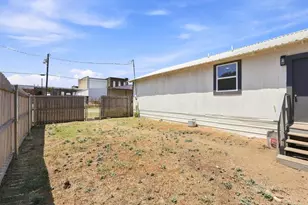 298 7th St, Honey Grove, TX 75446 - Photo 25