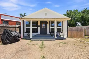 298 7th St, Honey Grove, TX 75446 - Photo 3
