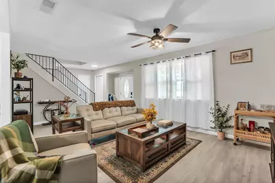 2416 Summer Place Drive, Irving, TX 75062 - Photo 5