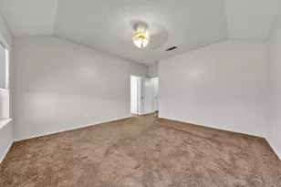1017 Aaron Dr, Burleson, TX 76028 - Photo 25