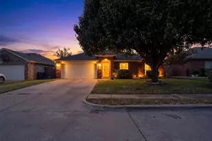 1017 Aaron Dr, Burleson, TX 76028 - Photo 1