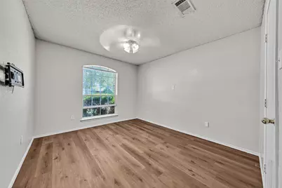 1017 Aaron Drive, Burleson, TX 76028 - Photo 17