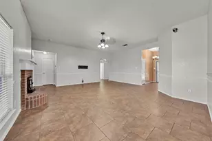 1017 Aaron Dr, Burleson, TX 76028 - Photo 7