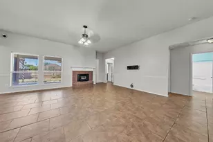1017 Aaron Dr, Burleson, TX 76028 - Photo 5