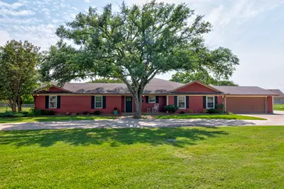 112 Sequoya Drive, Lake Kiowa, TX 76240 - Photo 1