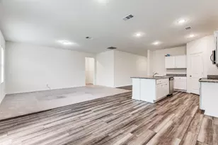 2621 Sagebrush Dr, Glenn Heights, TX 75154 - Photo 7