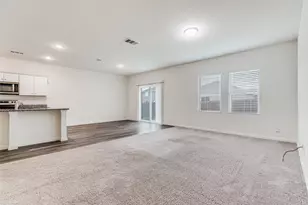 2621 Sagebrush Dr, Glenn Heights, TX 75154 - Photo 5
