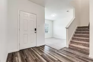 2621 Sagebrush Dr, Glenn Heights, TX 75154 - Photo 3
