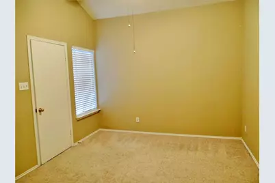517 Ranch Trail #127, Irving, TX 75063 - Photo 9