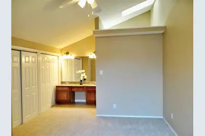 517 Ranch Trail #127, Irving, TX 75063 - Photo 17