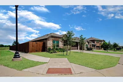 921 Amberwood Drive, Godley, TX 76044 - Photo 3