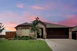 921 Amberwood Dr, Godley, TX 76044 - Photo 1