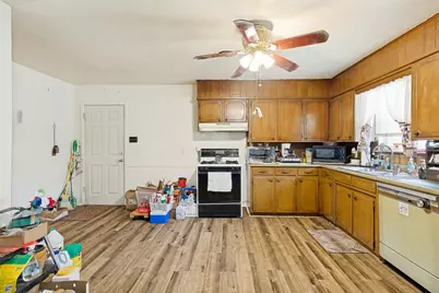 1012 Rosebud Drive, Azle, TX 76020 - Photo 9