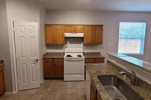 2604 Winterberry Ln, Little Elm, TX 75068 - Photo 3